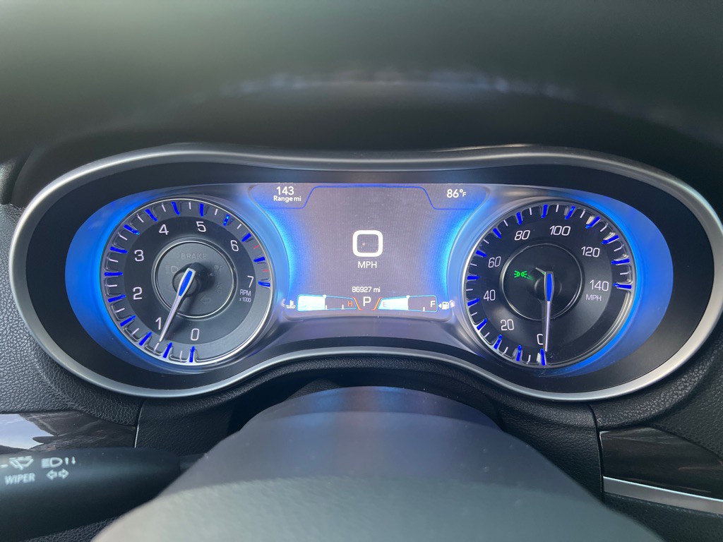 2015 Chrysler 300 Image 19