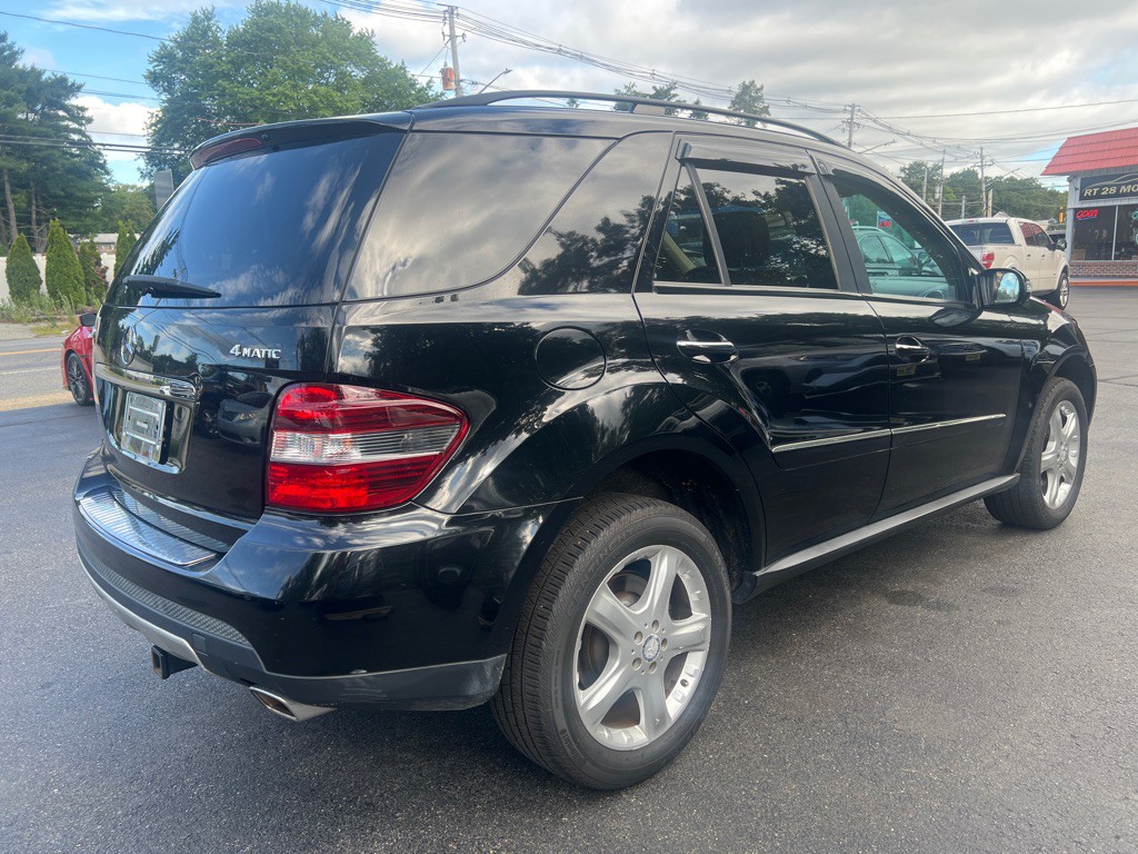 2008 Mercedes-Benz M-Class Image 9