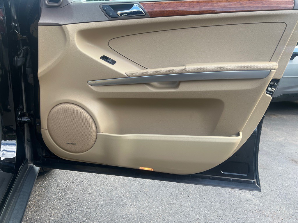 2008 Mercedes-Benz M-Class Image 13