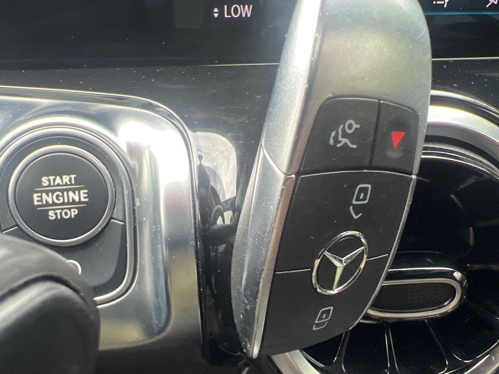 2020 Mercedes-Benz GLB Image 23