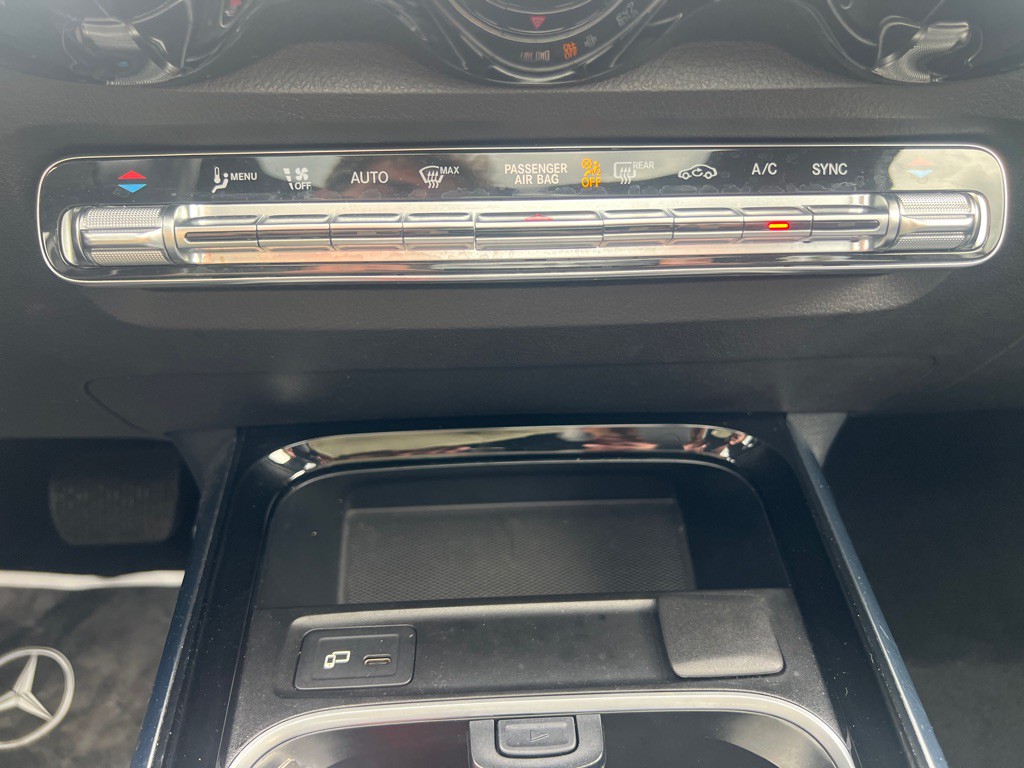 2020 Mercedes-Benz GLB Image 28
