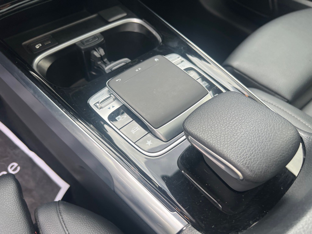 2020 Mercedes-Benz GLB Image 32