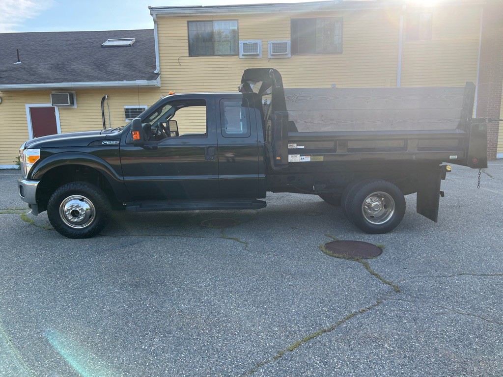 2016 Ford F-350 Image 2