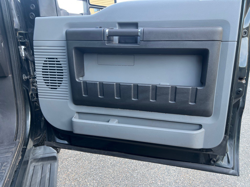 2016 Ford F-350 Image 8