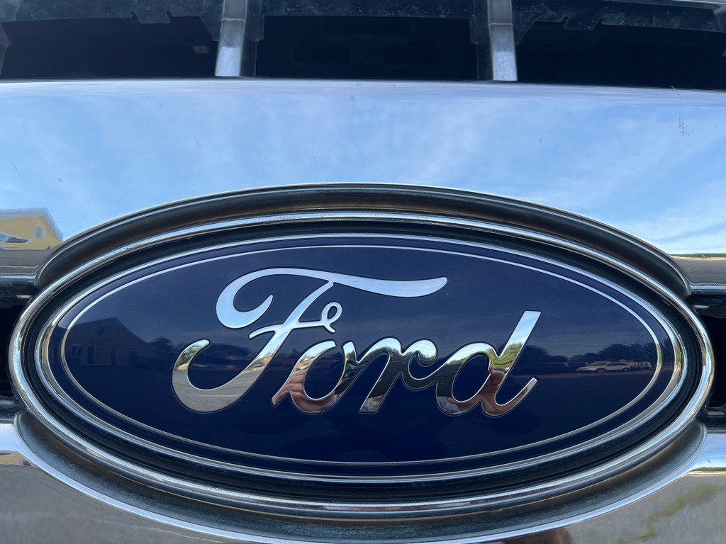2016 Ford F-350 Image 42