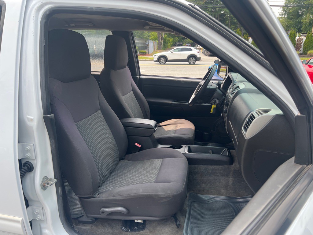 2012 Chevrolet Colorado Image 16