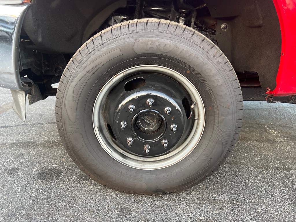 2012 Ford F-350 Image 28