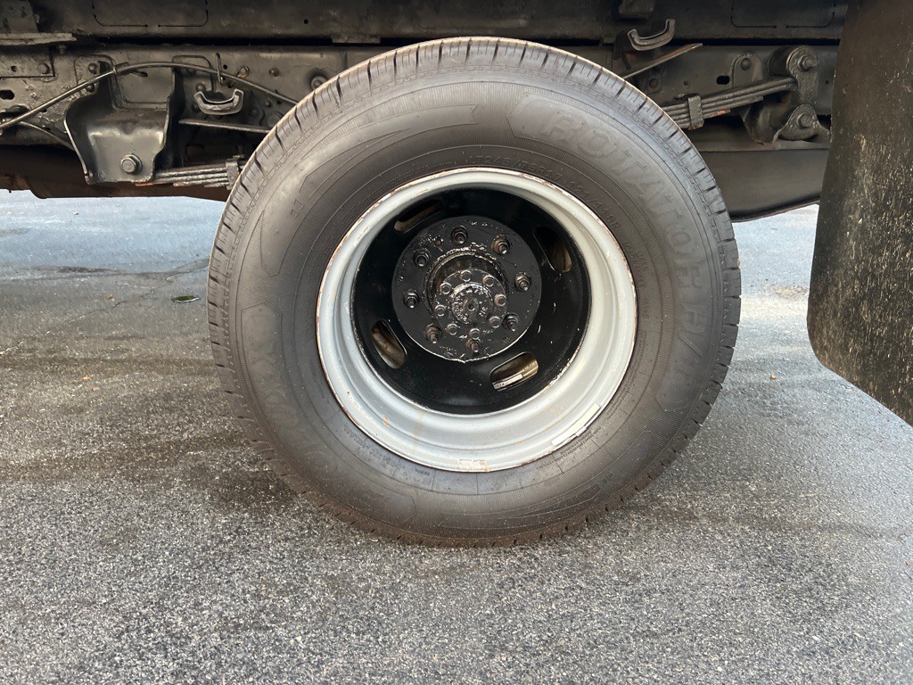 2012 Ford F-350 Image 29