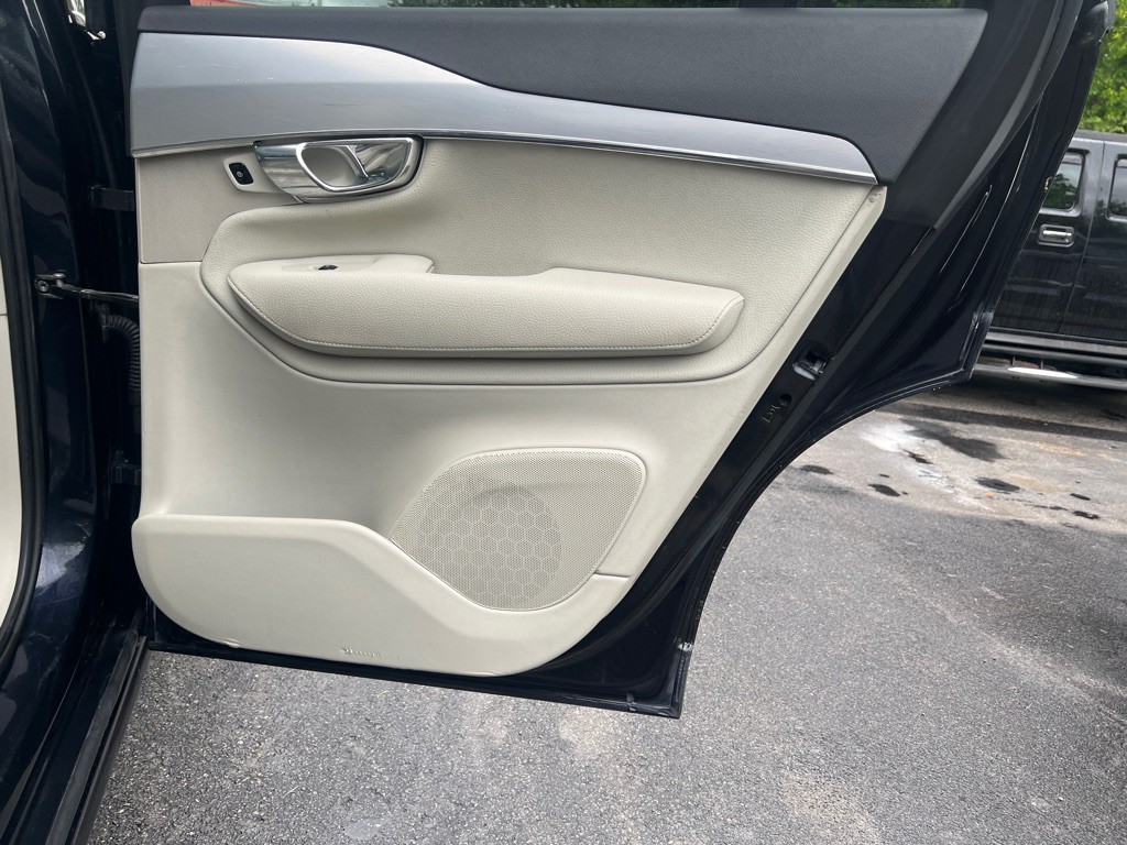2016 Volvo XC90 Image 13