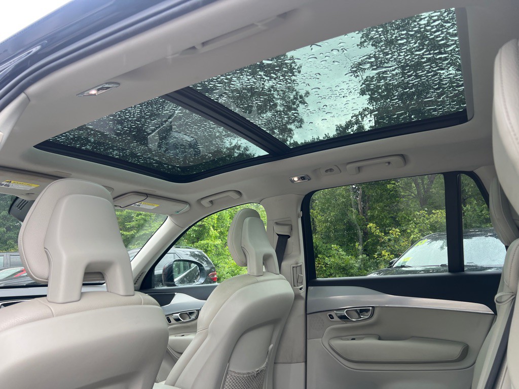 2016 Volvo XC90 Image 29