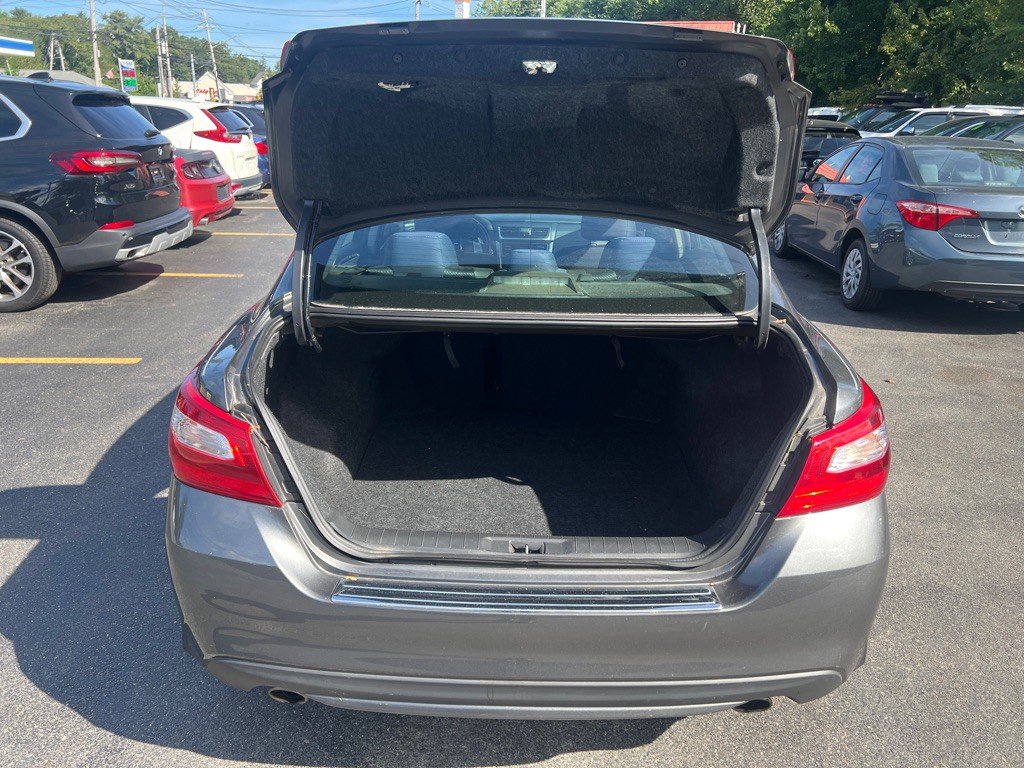 2016 Nissan Altima Image 5