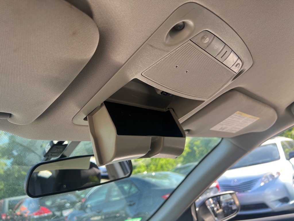 2016 Nissan Altima Image 19