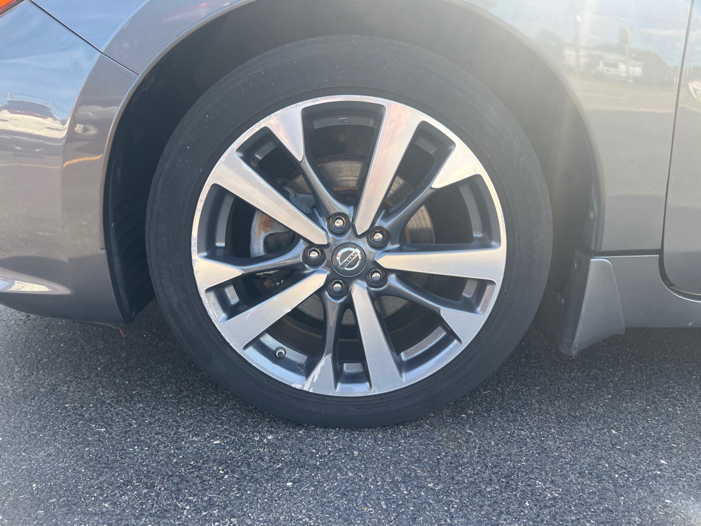 2016 Nissan Altima Image 26