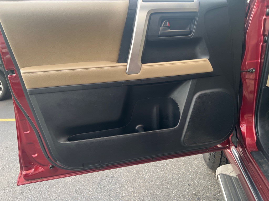 2011 Toyota 4Runner Image 9