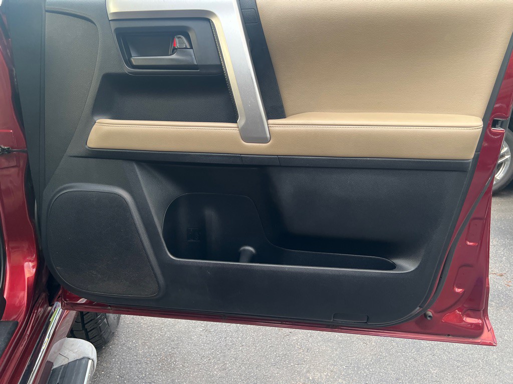 2011 Toyota 4Runner Image 11