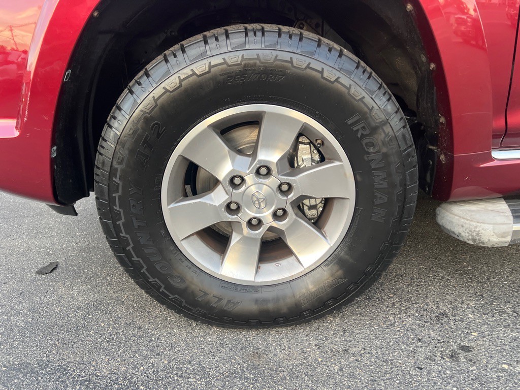 2011 Toyota 4Runner Image 35
