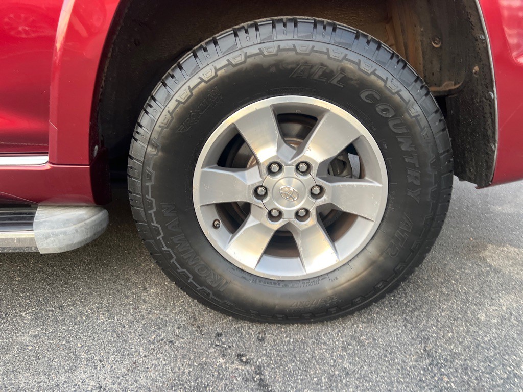 2011 Toyota 4Runner Image 36