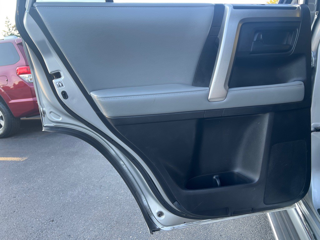 2013 Toyota 4Runner Image 11
