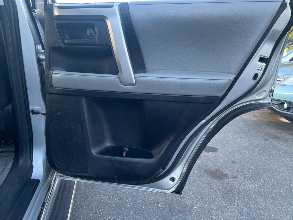 2013 Toyota 4Runner Image 13
