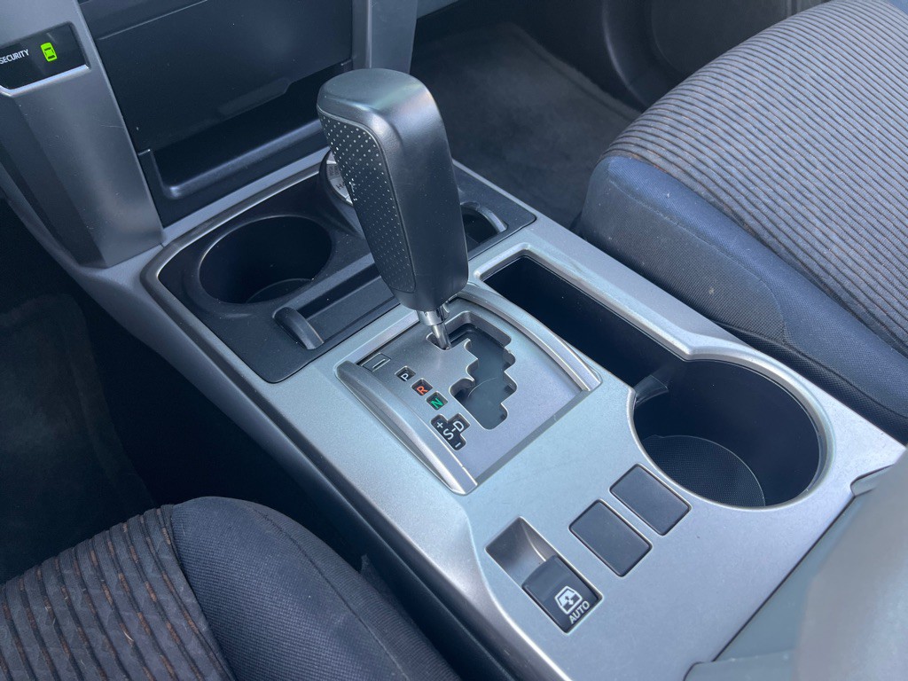 2013 Toyota 4Runner Image 32