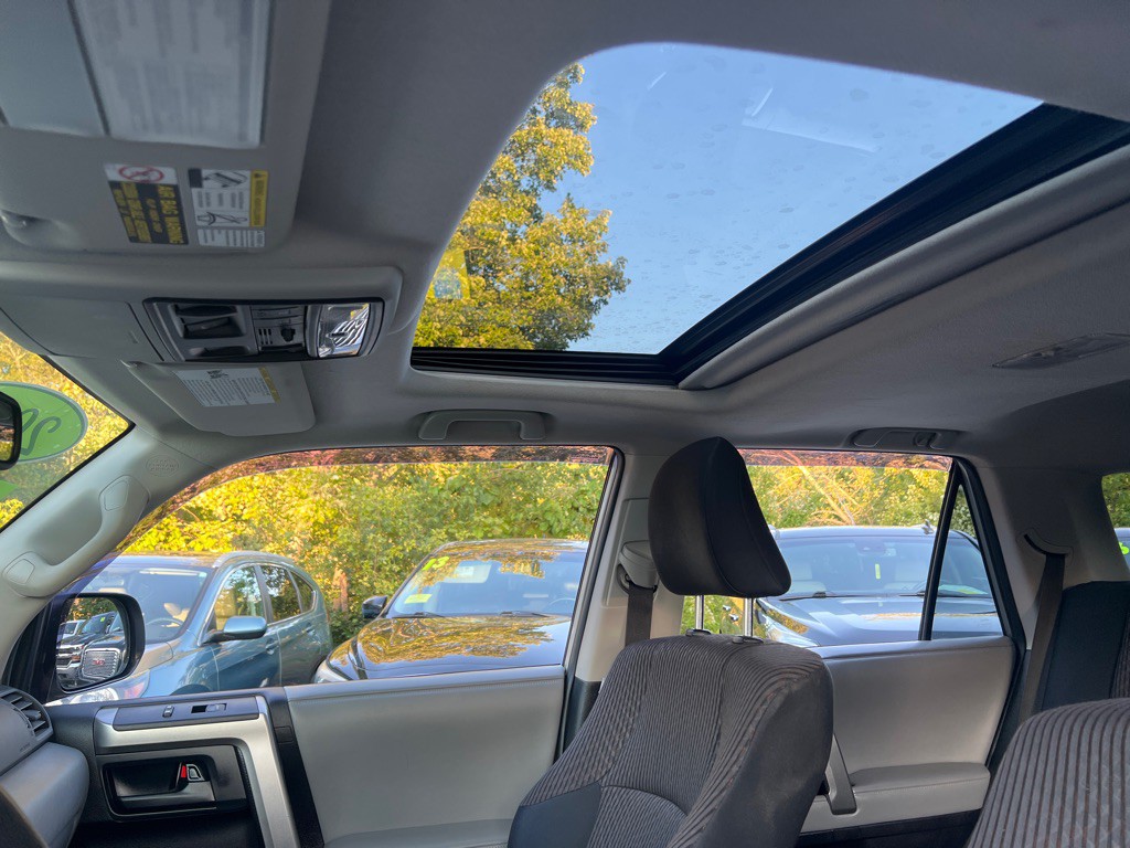 2013 Toyota 4Runner Image 37