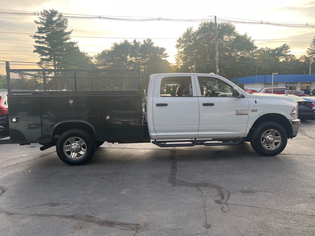 2016 RAM 3500 Image 6