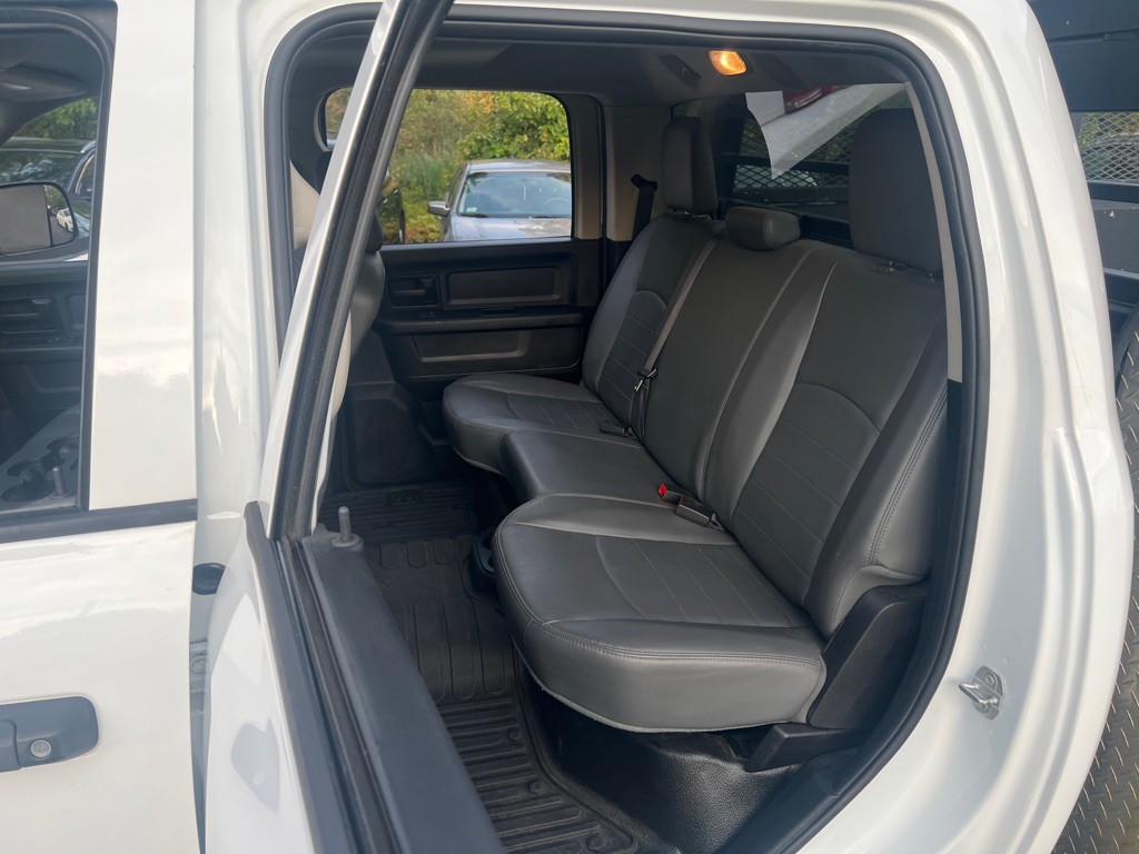 2016 RAM 3500 Image 13