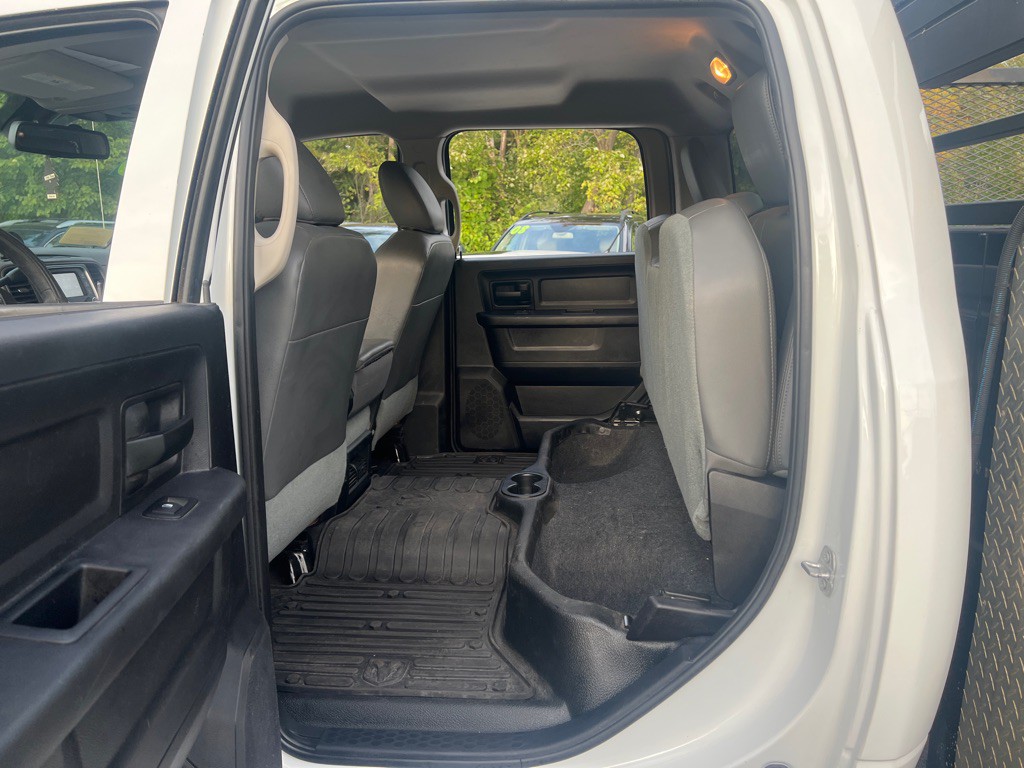 2016 RAM 3500 Image 16