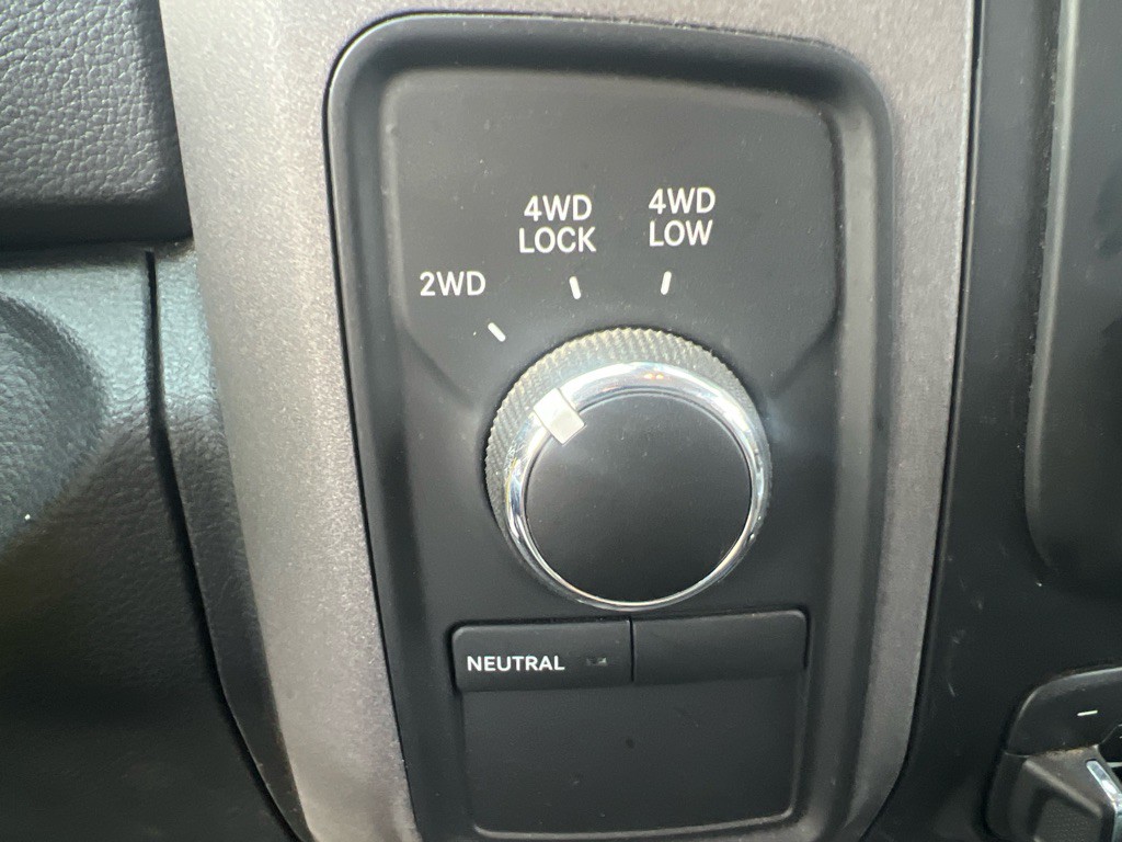 2016 RAM 3500 Image 22