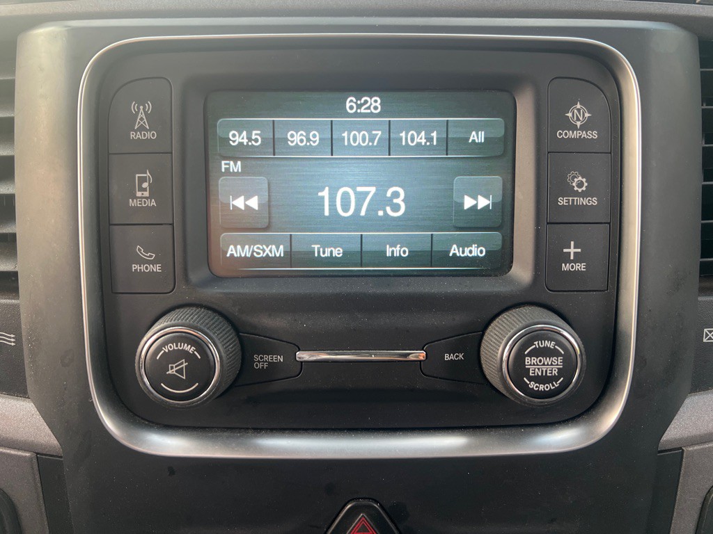 2016 RAM 3500 Image 25
