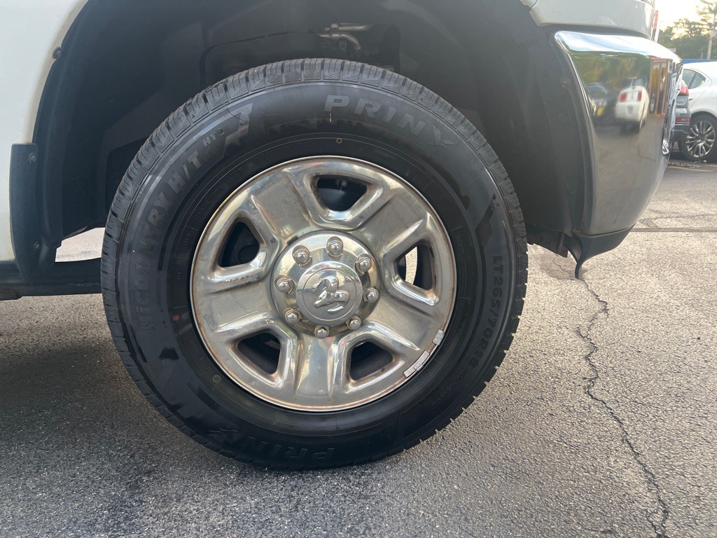 2016 RAM 3500 Image 30