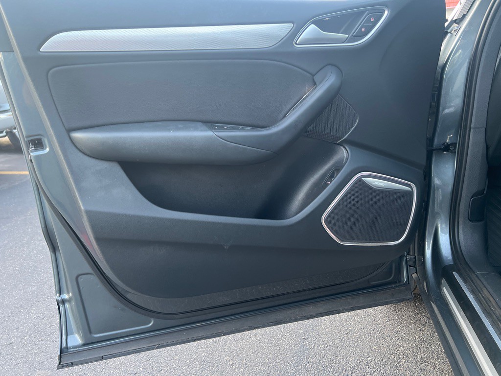 2017 Audi Q3 Image 11