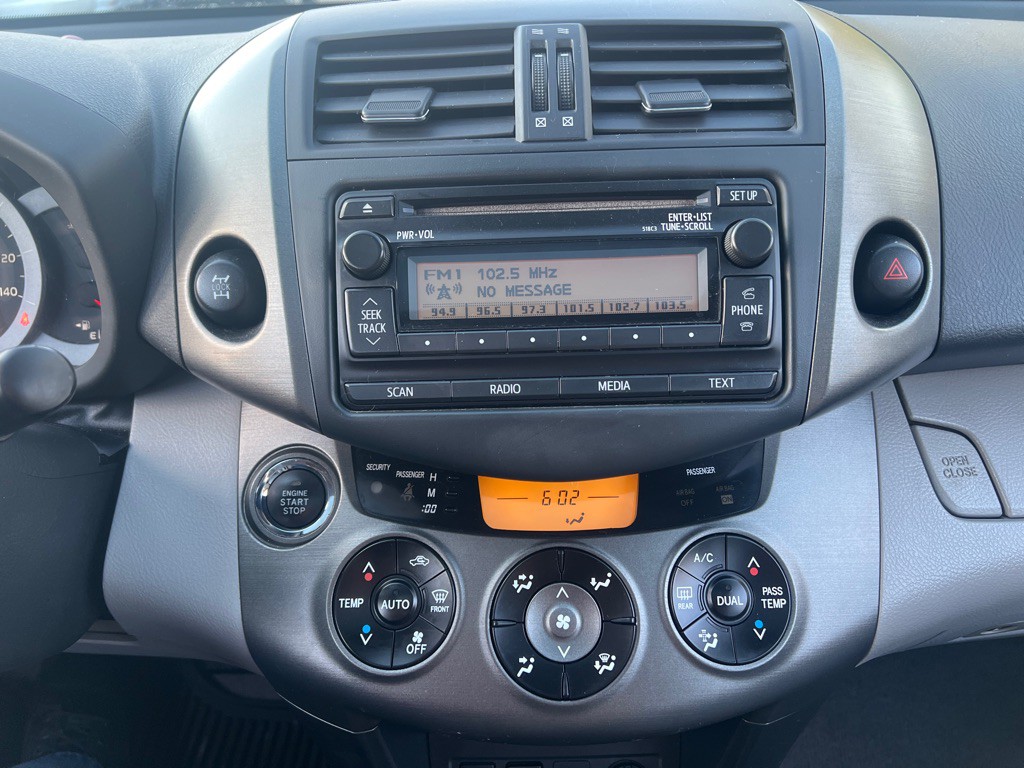 2012 Toyota Rav4 Image 28