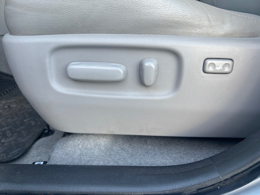 2012 Toyota Rav4 Image 30