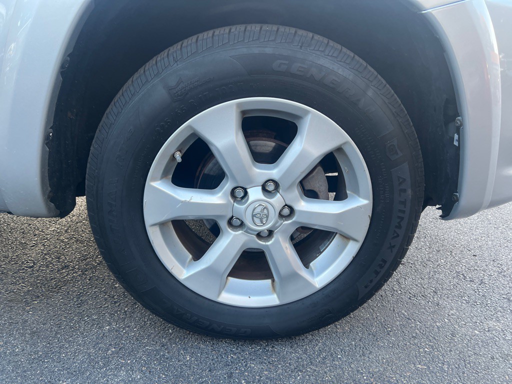 2012 Toyota Rav4 Image 34