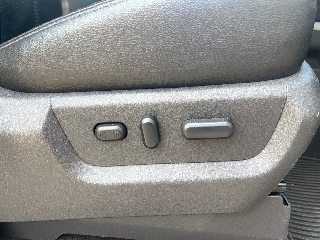 2012 Ford F-350 Image 35