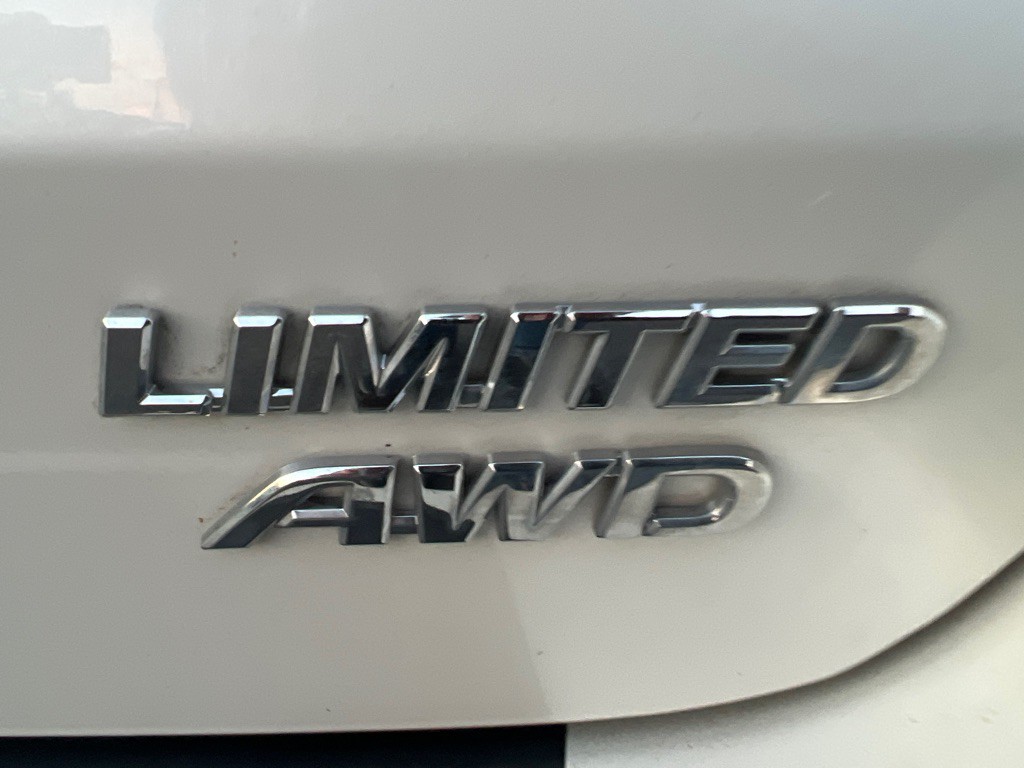 2016 Toyota Sienna Image 33