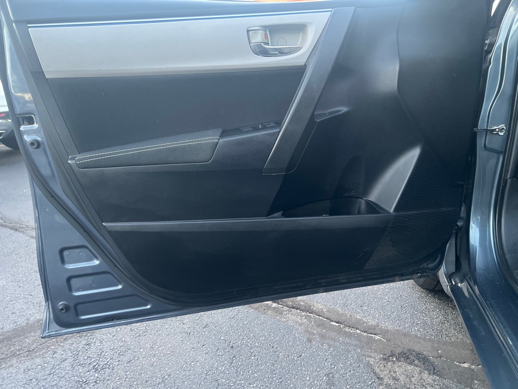 2014 Toyota Corolla Image 9