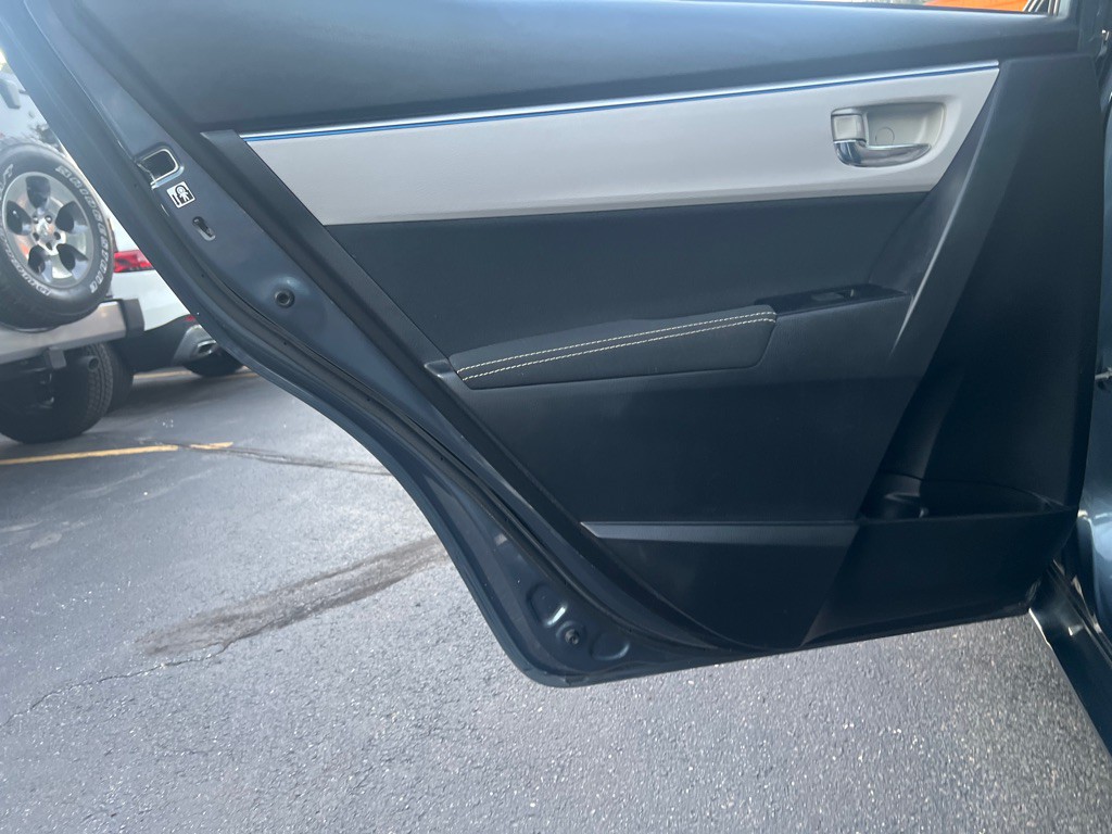 2014 Toyota Corolla Image 10