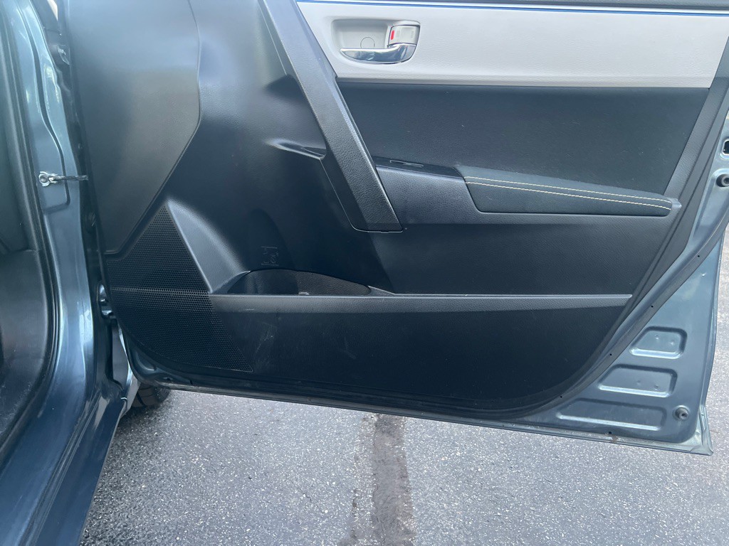 2014 Toyota Corolla Image 11