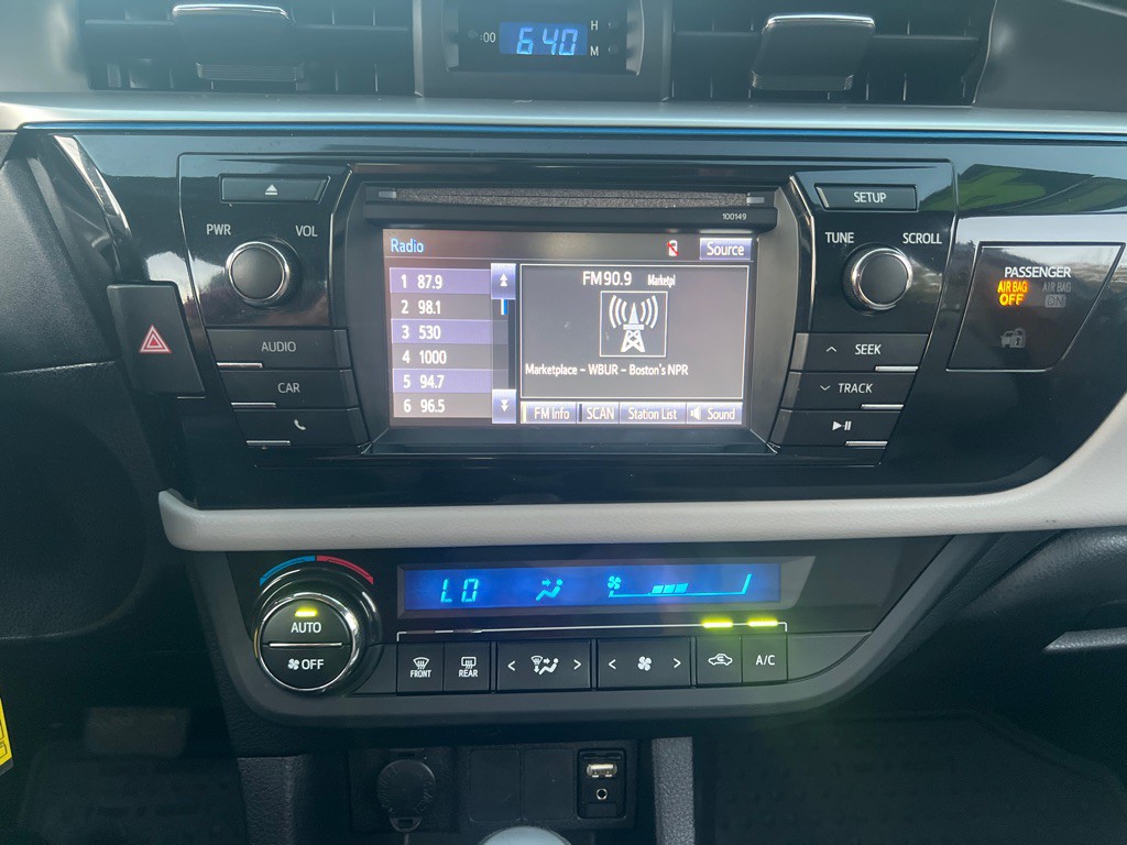 2014 Toyota Corolla Image 24