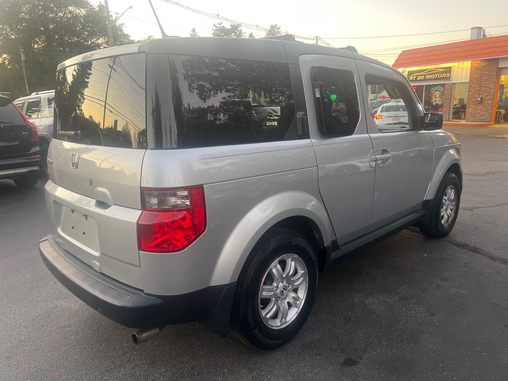 2007 Honda Element Image 8