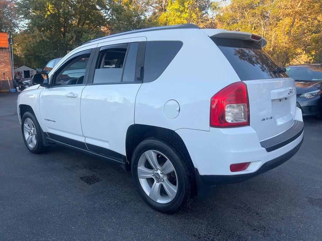 2013 Jeep Compass Image 3