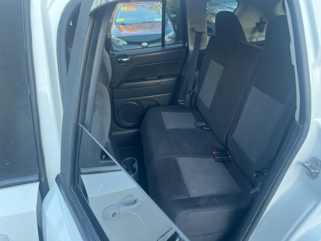 2013 Jeep Compass Image 15