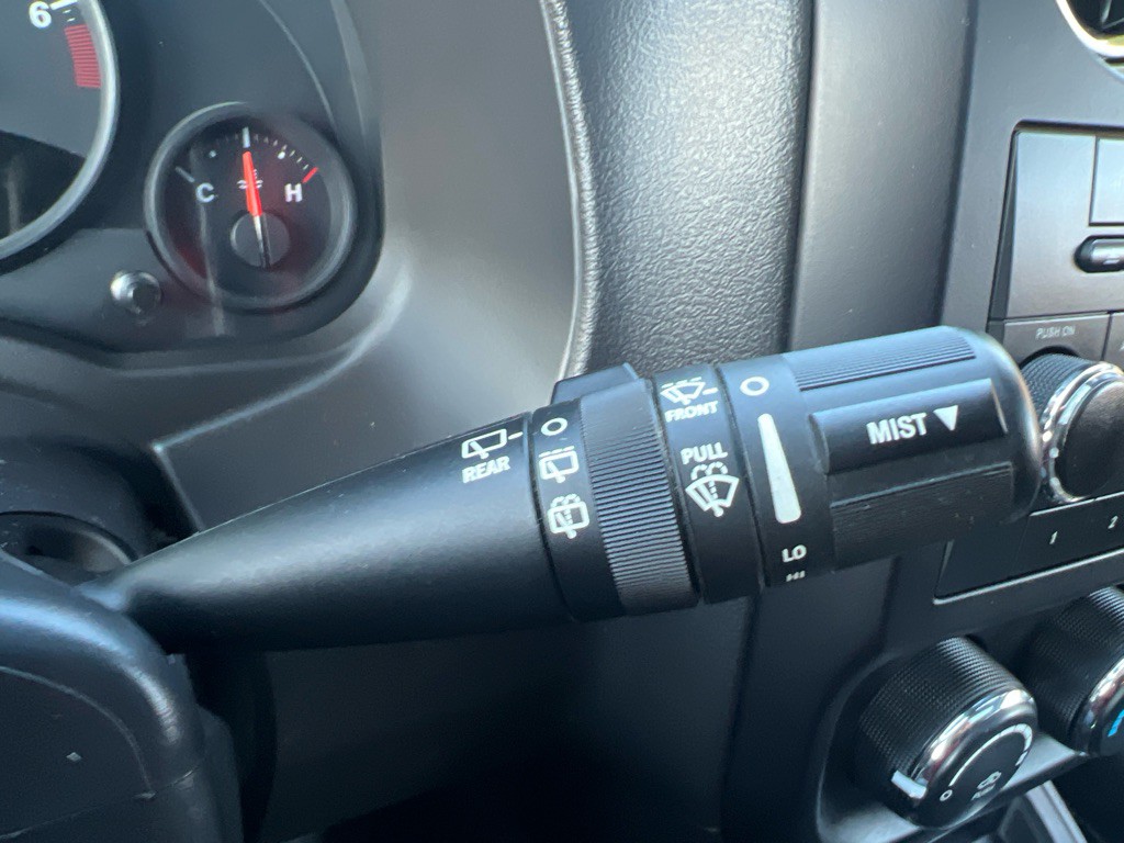 2013 Jeep Compass Image 20