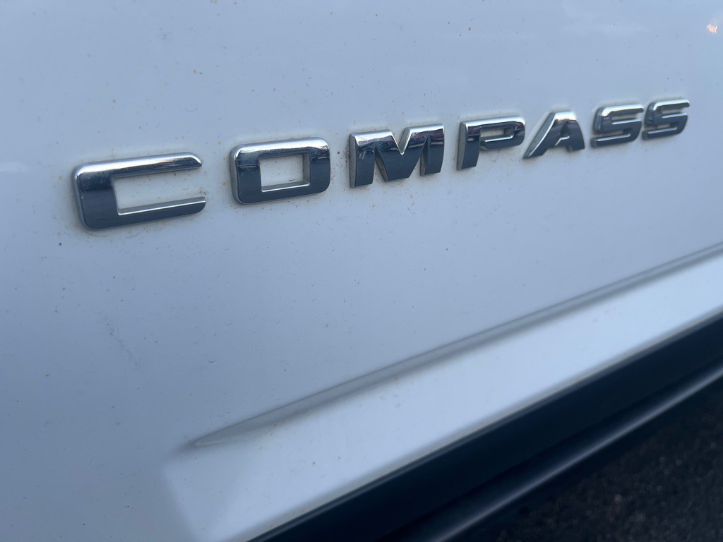 2013 Jeep Compass Image 35