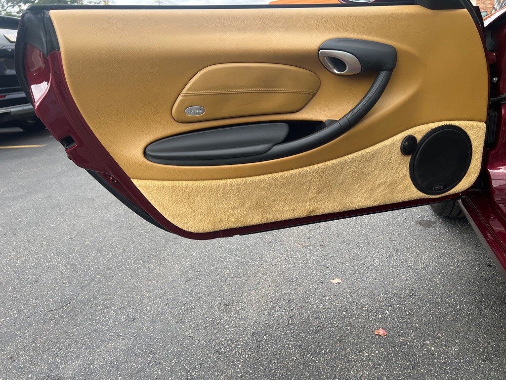 2000 Porsche Boxster Image 16