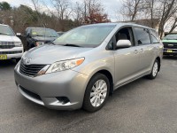 Image for 2013 Toyota Sienna LE ID: 6941427
