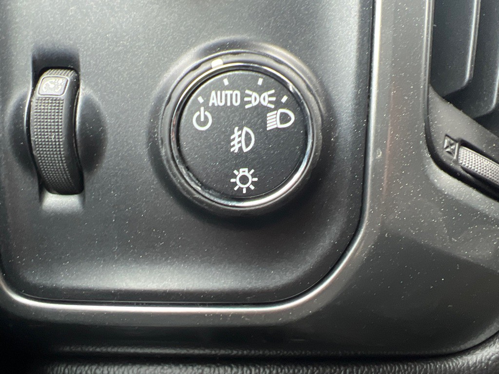 2016 Chevrolet Silverado 1500 Image 20