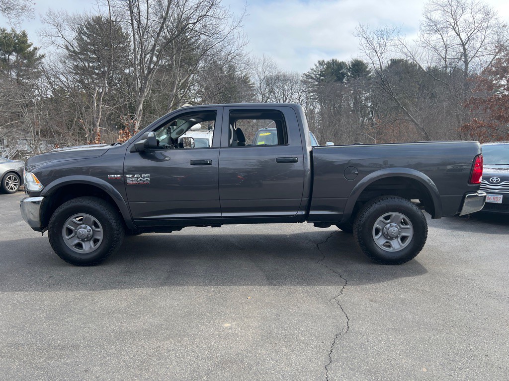 2014 RAM 2500 Image 2